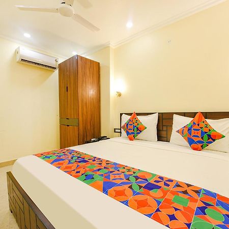 Fabhotel Prime Apple Tree Residency Ню Делхи Екстериор снимка