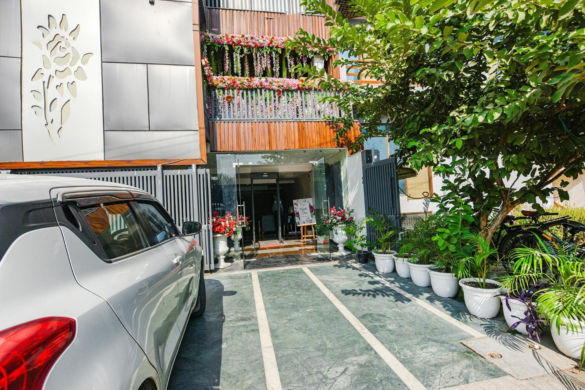 Fabhotel Prime Apple Tree Residency Ню Делхи Екстериор снимка