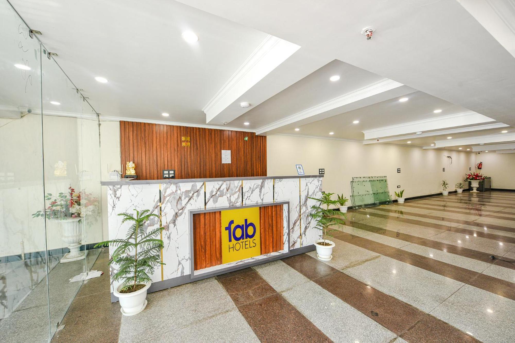 Fabhotel Prime Apple Tree Residency Ню Делхи Екстериор снимка