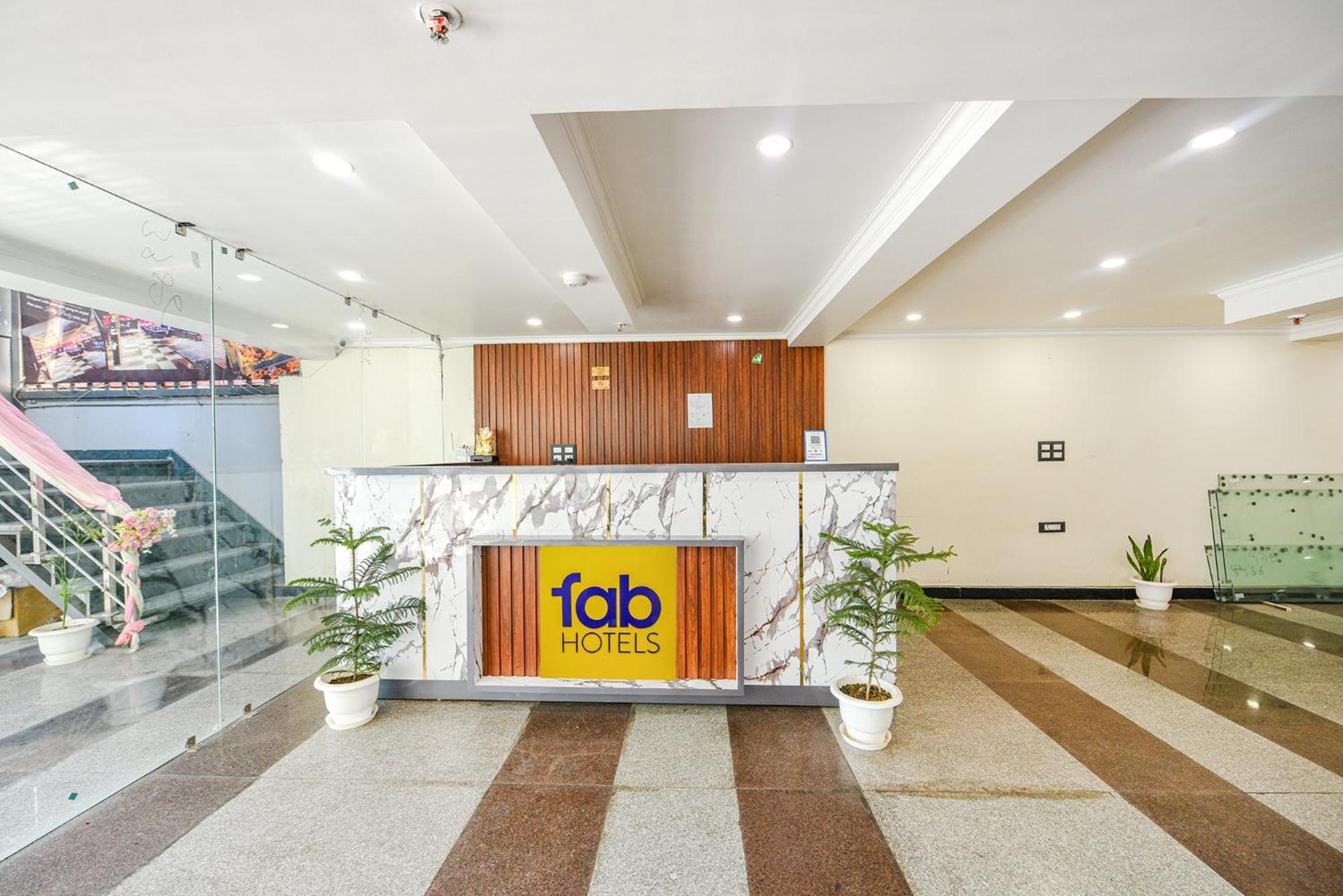 Fabhotel Prime Apple Tree Residency Ню Делхи Екстериор снимка